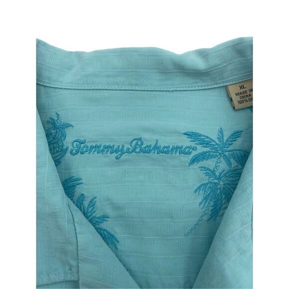 Tommy Bahama 100% silk - Picture 5 of 10
